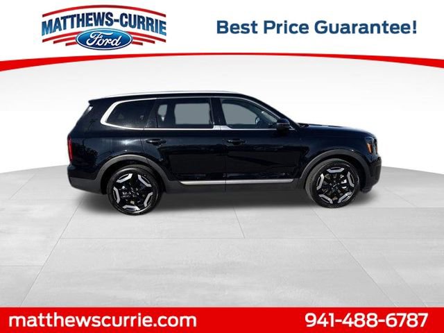 Used 2025 Kia Telluride S image 3