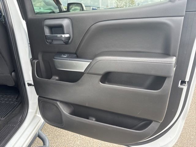 Used 2018 Chevrolet Silverado 1500 LT w/ LT Eassist Package image 11