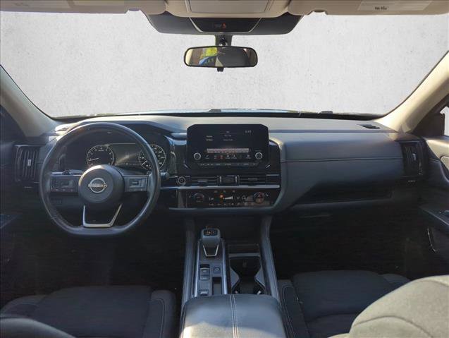 Used 2024 Nissan Pathfinder SV FWD image 20