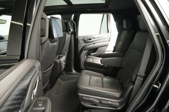 Used 2021 GMC Yukon Denali w/ Denali Premium Package AWD/4WD image 54