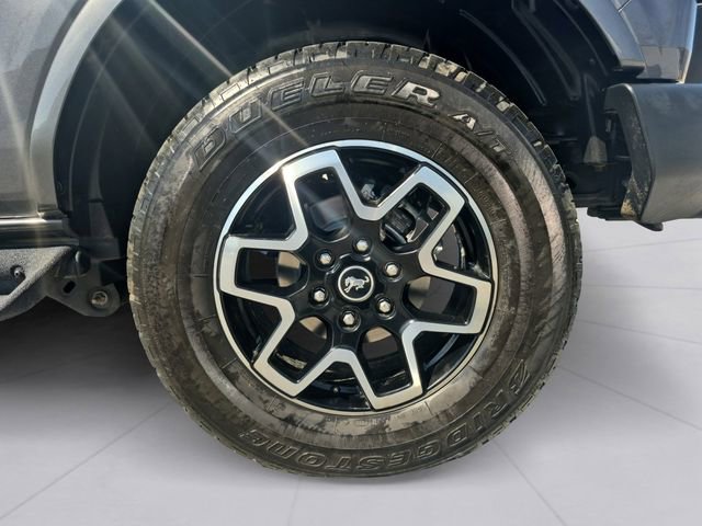 Used 2023 Ford Bronco Outer Banks image 9