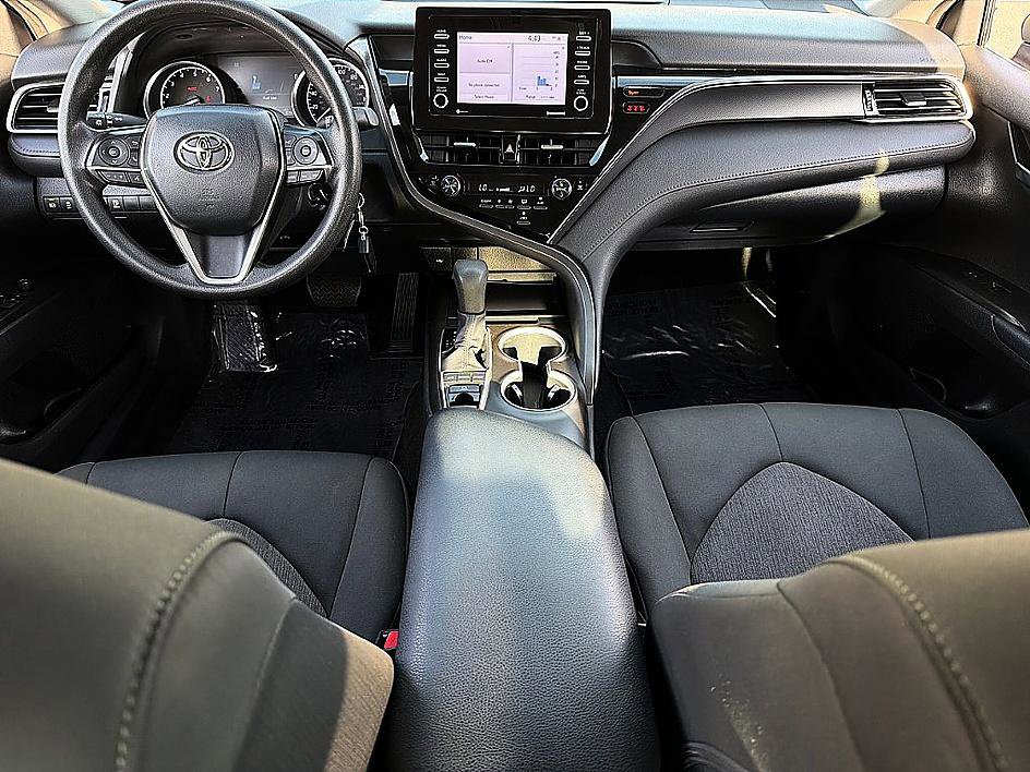 Used 2023 Toyota Camry LE image 7