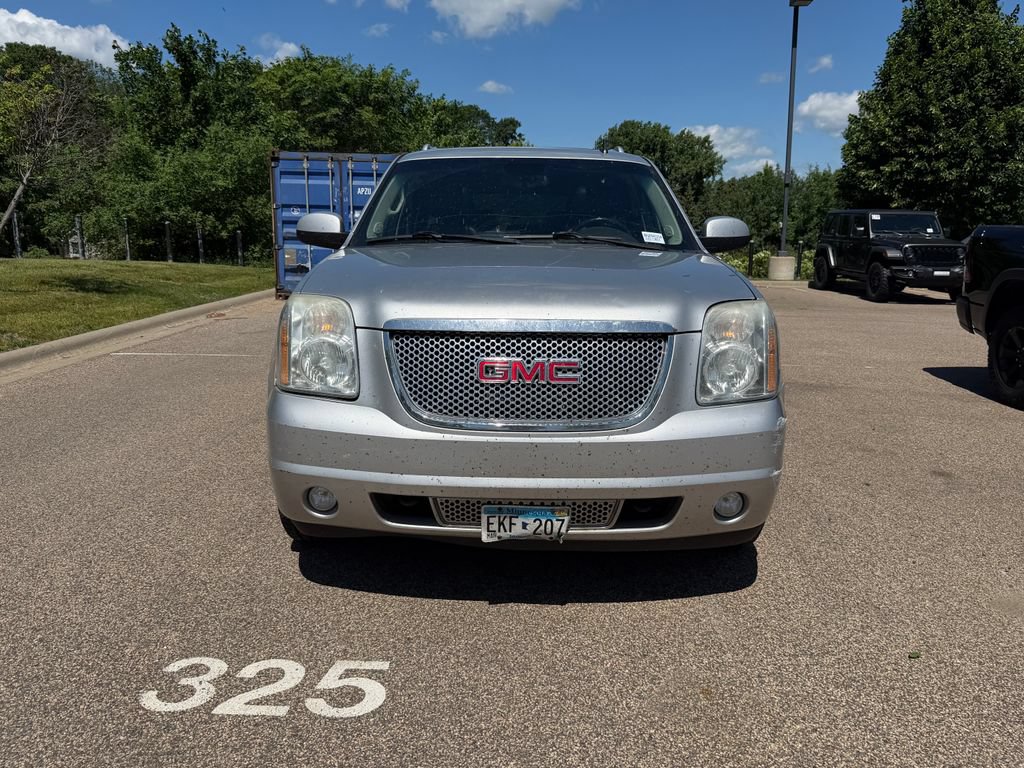 Used 2012 GMC Yukon XL Denali AWD/4WD image 2