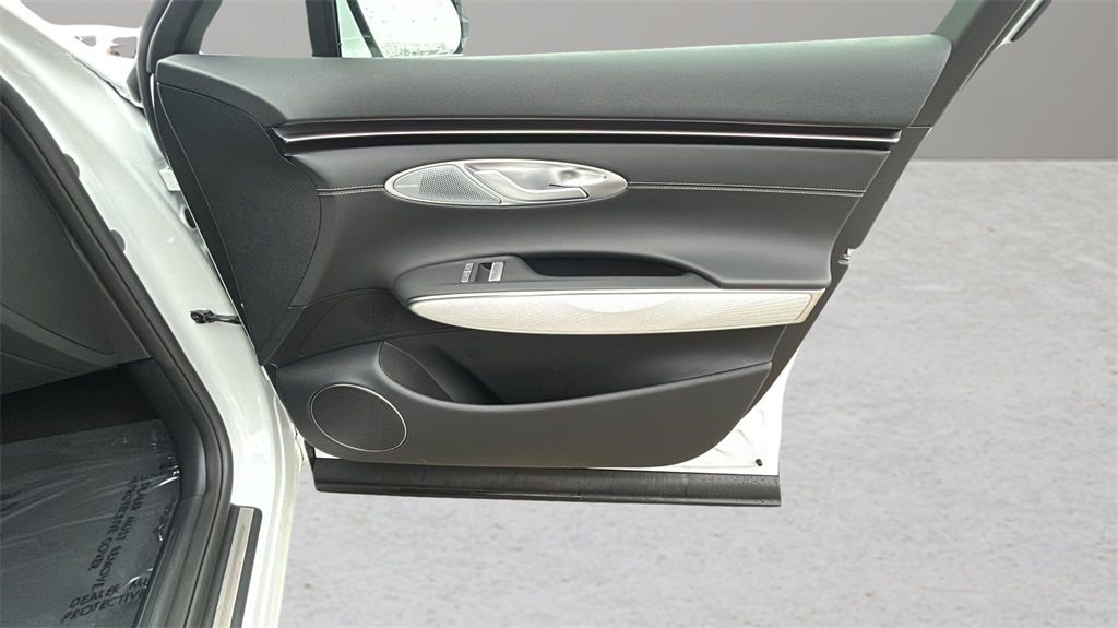 New 2026 Genesis GV70 2.5T Advanced image 15