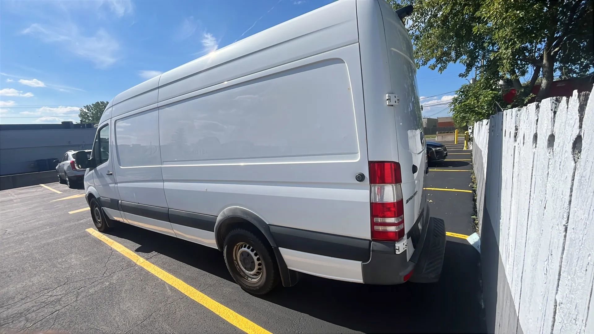 Used 2018 Mercedes-Benz Sprinter 2500 image 5
