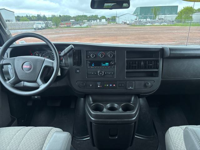 Used 2025 GMC Savana 3500 LT w/ LT Preferred Equipment Group RWD image 15