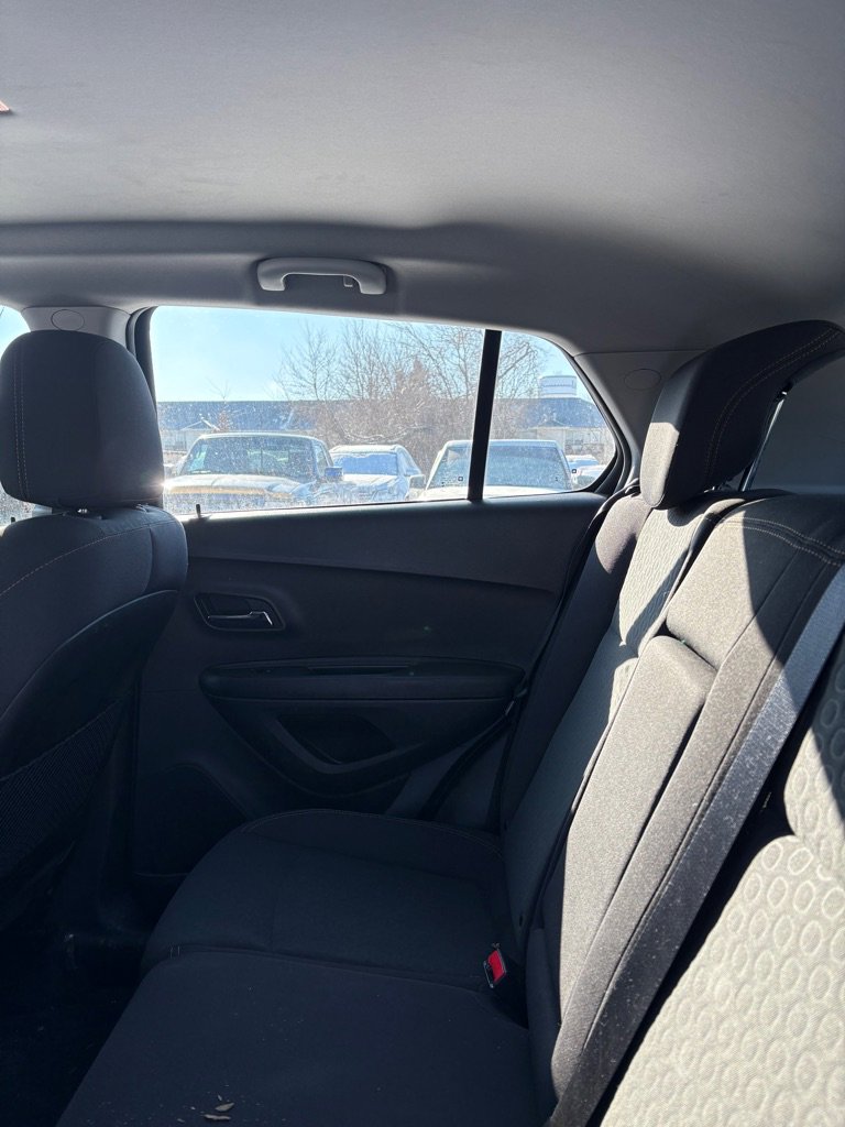 Used 2019 Chevrolet Trax LS image 10