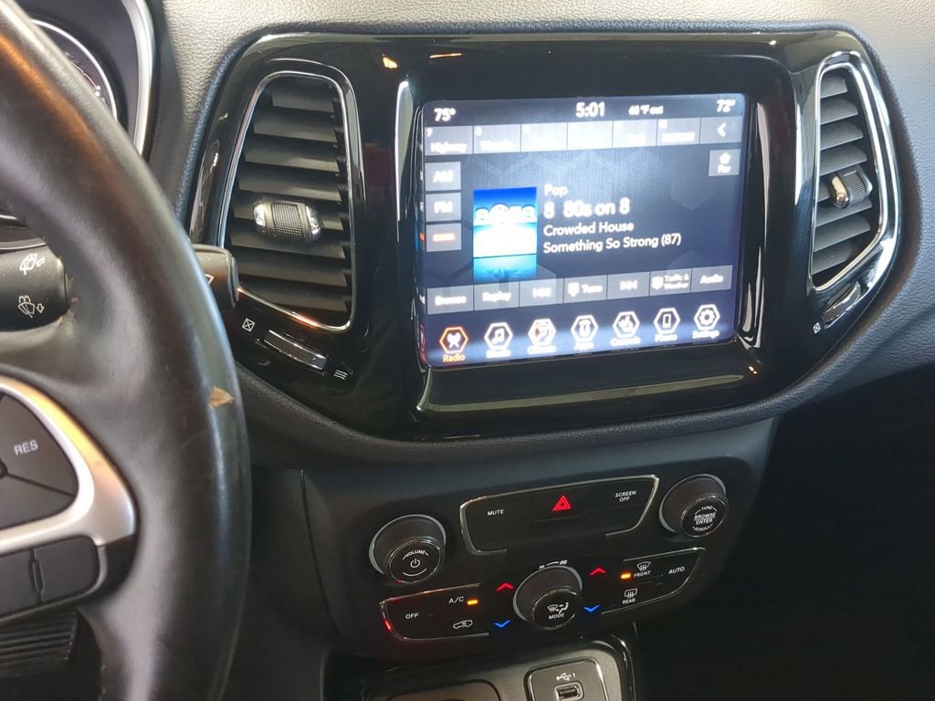 Used 2020 Jeep Compass Limited image 31