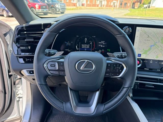 Used 2025 Lexus RX 350 Premium w/ Accessory Package AWD/4WD image 23
