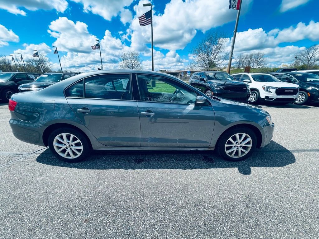 Used 2012 Volkswagen Jetta SE FWD image 7