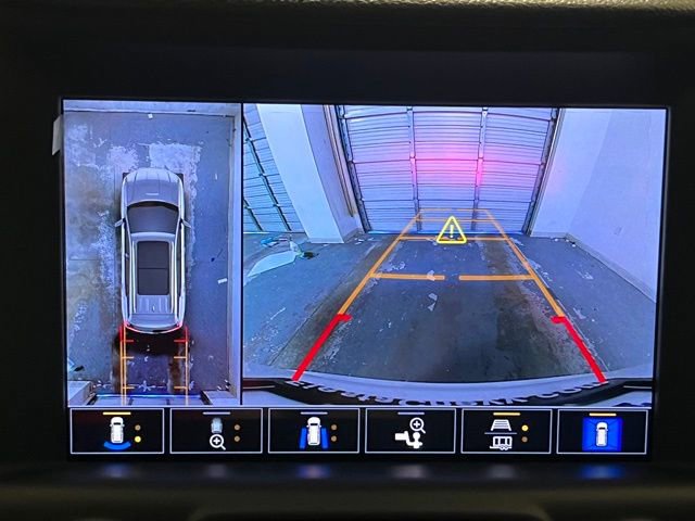 Used 2024 GMC Terrain Denali w/ Denali Premium Package image 5