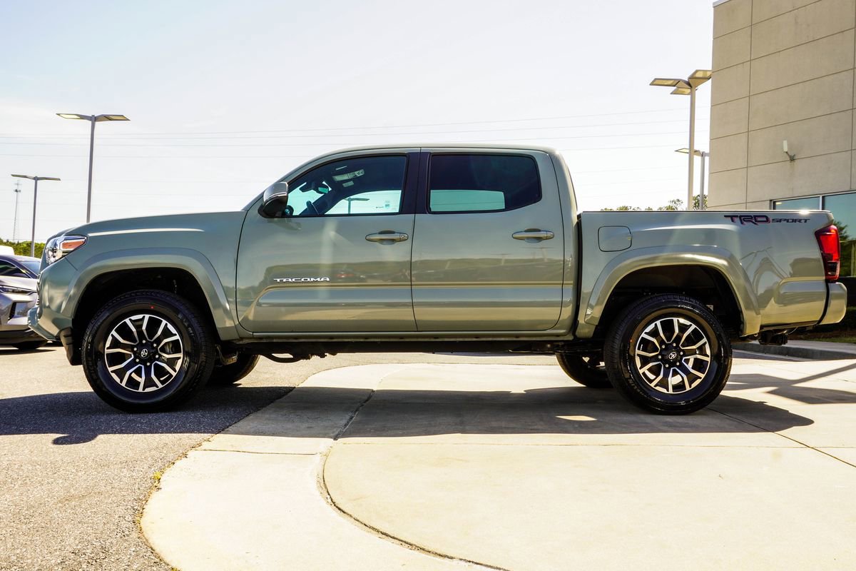 Used 2023 Toyota Tacoma TRD Sport RWD image 9
