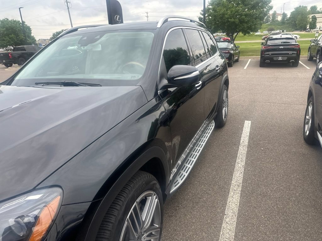 Used 2020 Mercedes-Benz GLS 450 4MATIC image 4
