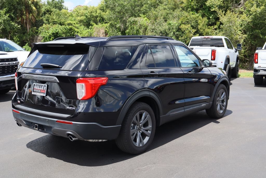 Used 2021 Ford Explorer XLT w/ Equipment Group 202A AWD/4WD image 9