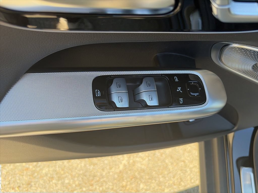 New 2026 Mercedes-Benz GLC 300 4MATIC image 11