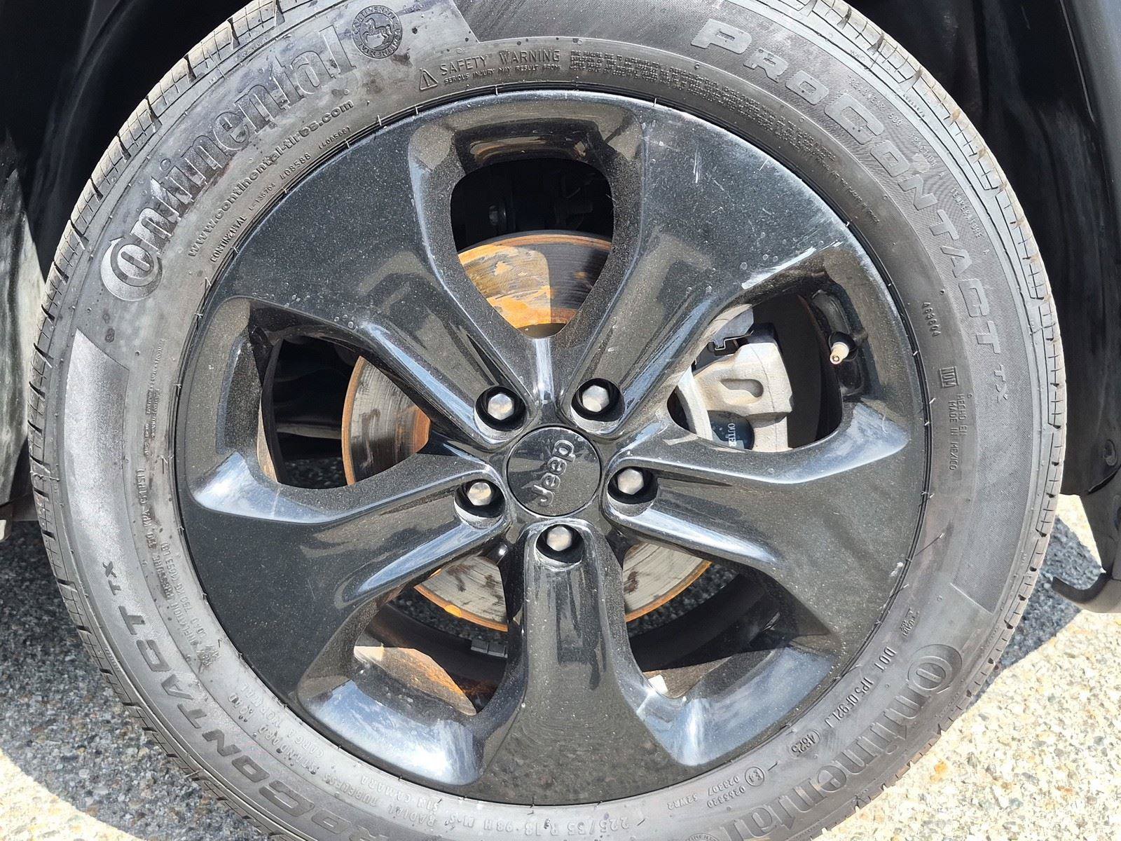 Used 2019 Jeep Compass Latitude FWD image 13