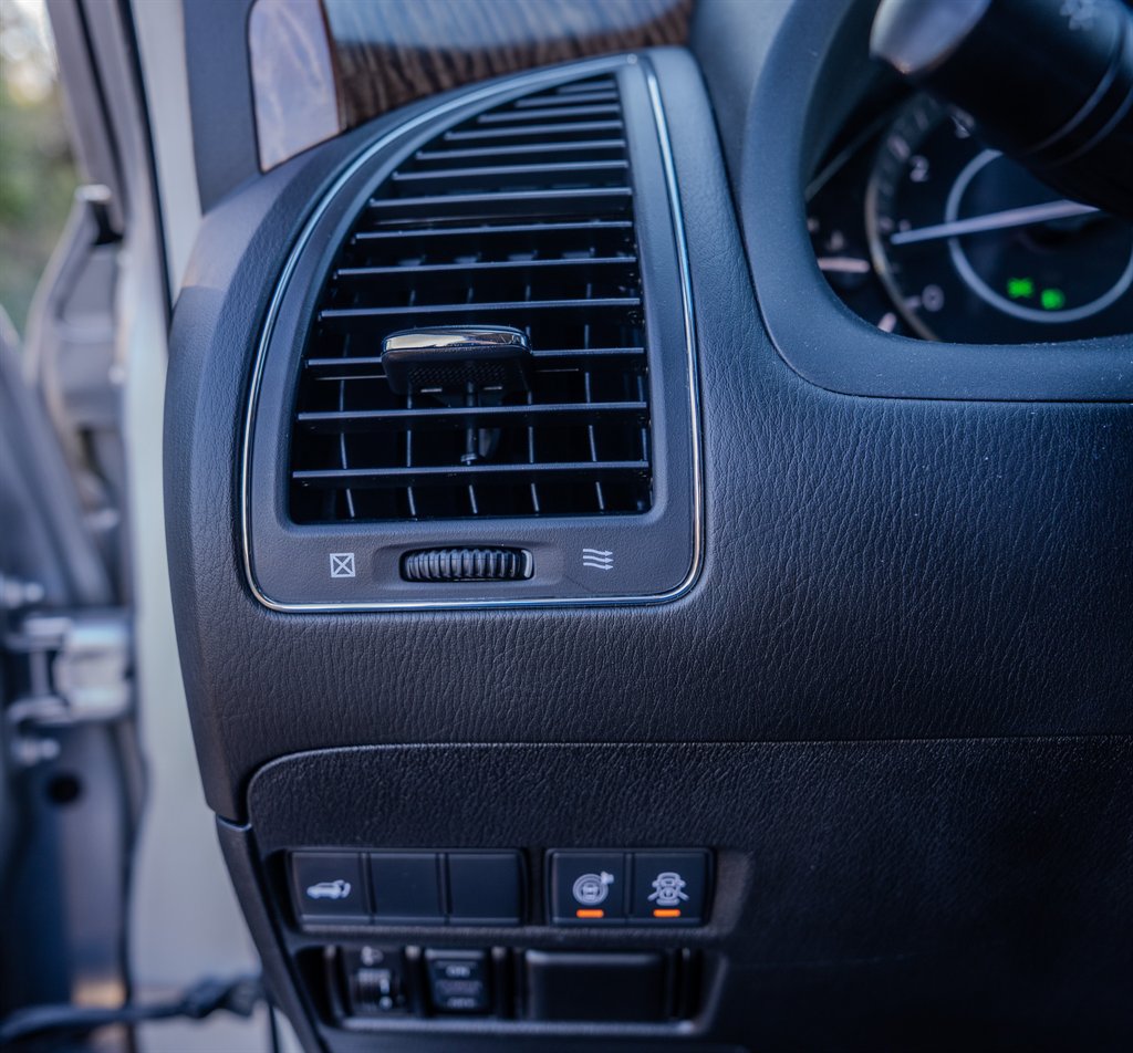 Used 2019 Nissan Armada SL w/ Premium Package RWD image 18