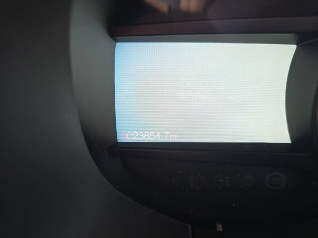 Used 2019 Ford Edge Titanium w/ Equipment Group 301A FWD image 13