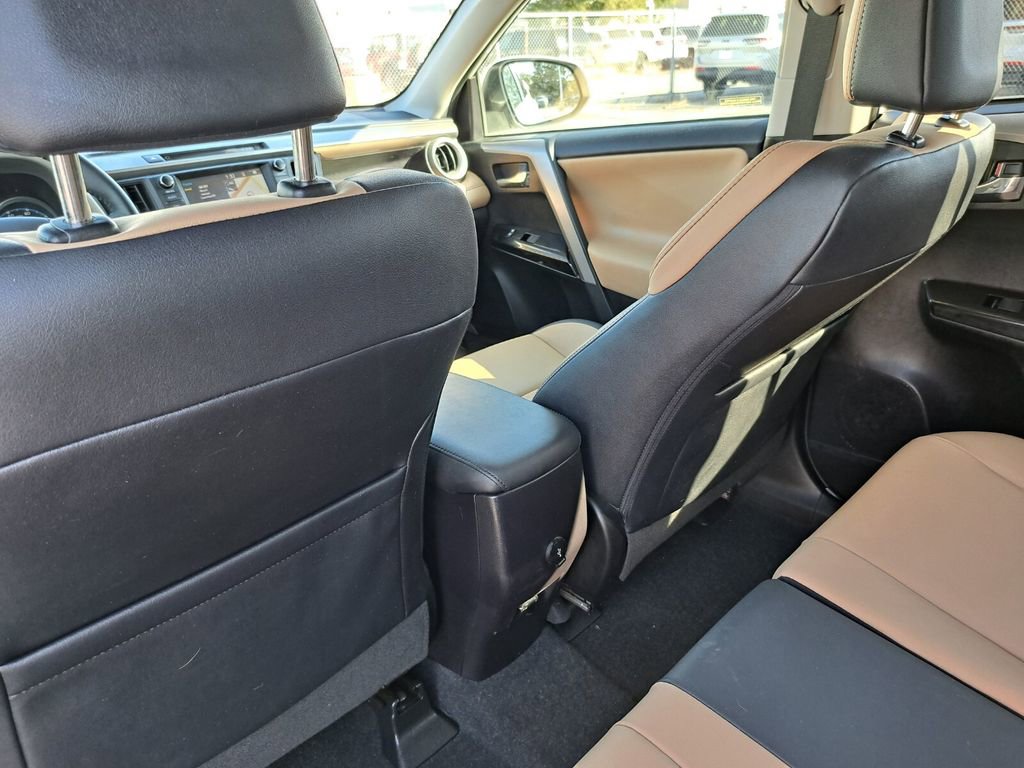 Used 2017 Toyota RAV4 Limited image 22