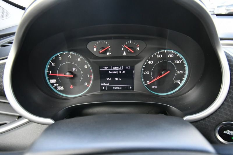 Used 2025 Chevrolet Malibu LT FWD image 23