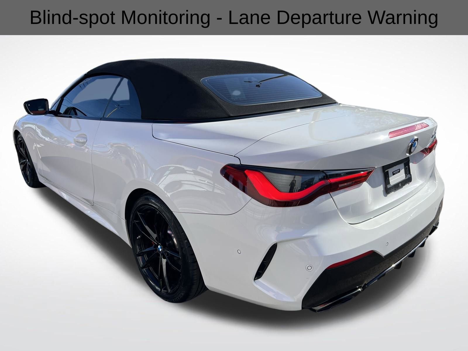 Used 2022 BMW M440i Convertible image 10