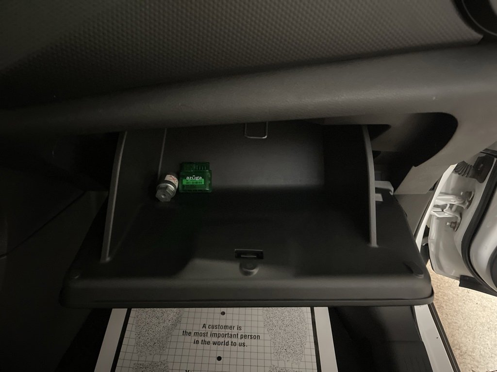 Used 2022 Nissan Kicks S image 40