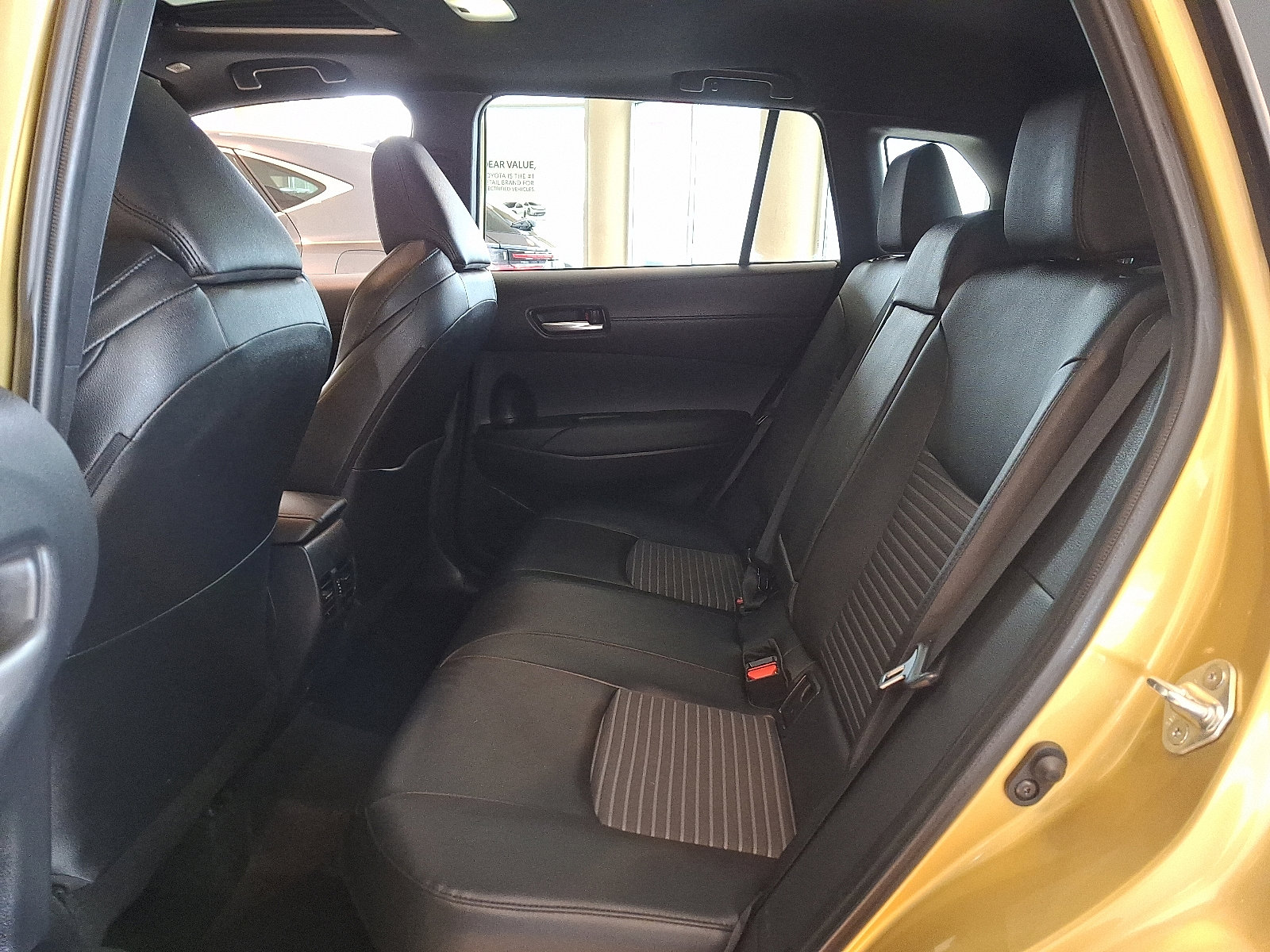 Certified 2023 Toyota Corolla Cross XSE image 11