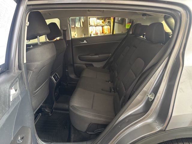 Used 2017 Kia Sportage LX image 16