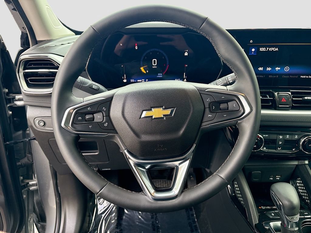 Used 2026 Chevrolet TrailBlazer LT w/ Convenience Package AWD/4WD image 11