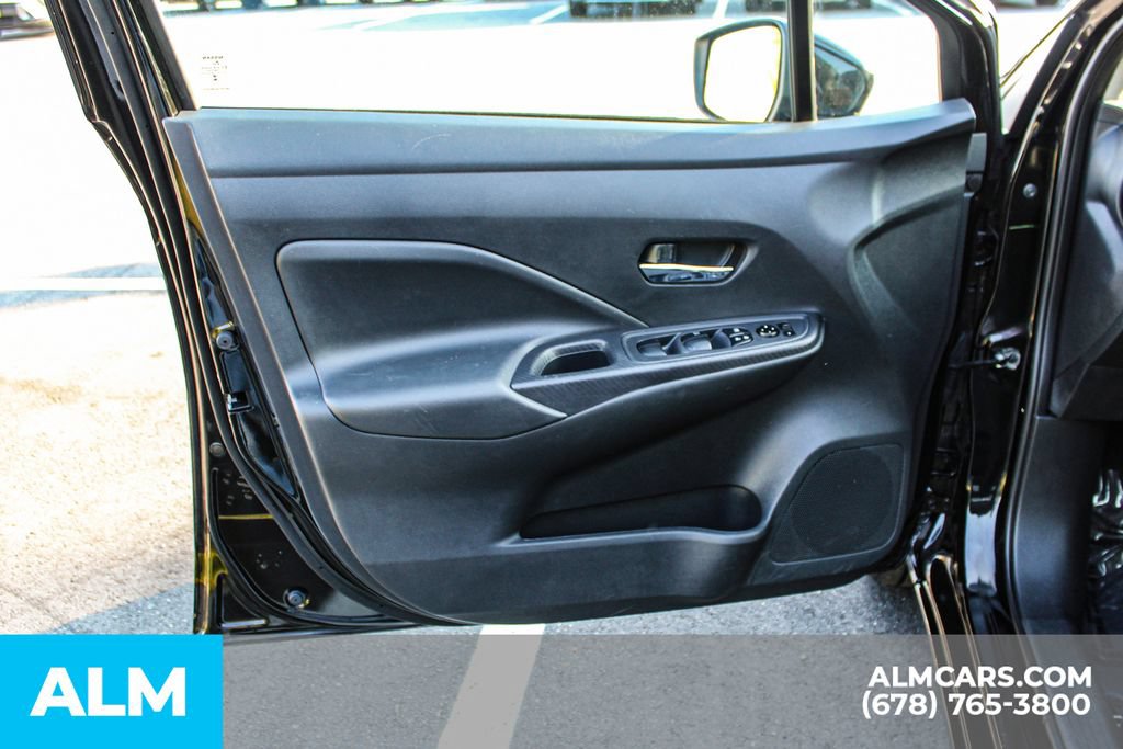 Used 2024 Nissan Versa SV FWD image 31