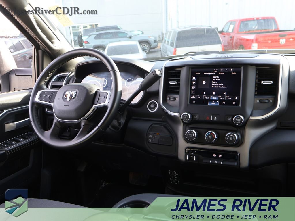 Used 2024 RAM 3500 Big Horn AWD/4WD image 13