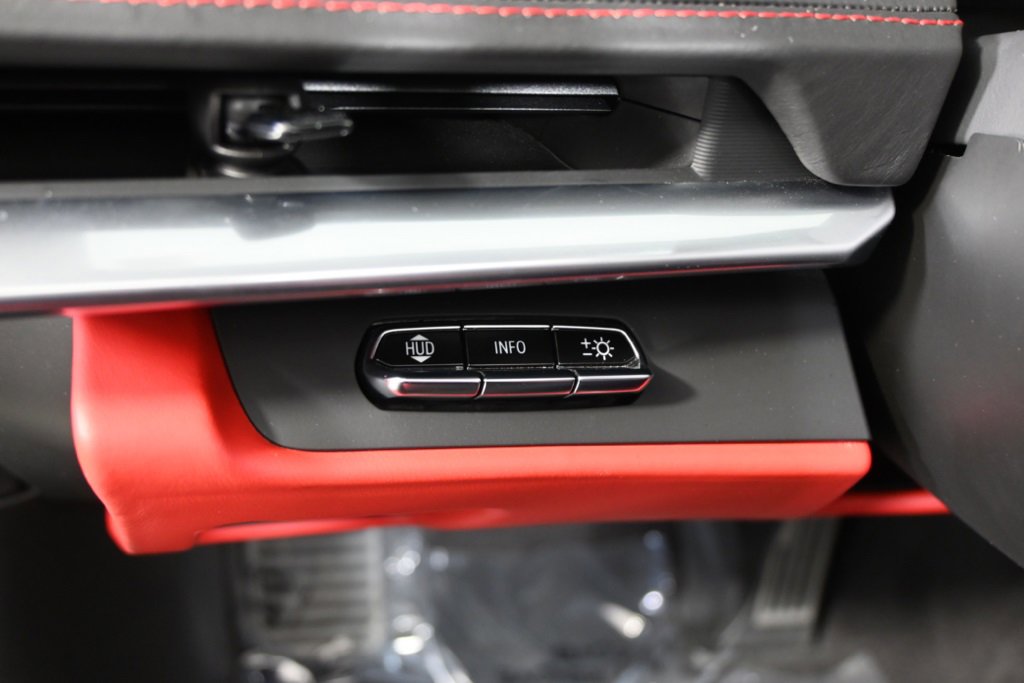 Used 2022 Chevrolet Corvette Stingray Premium Conv w/ Z51 Performance Package image 31