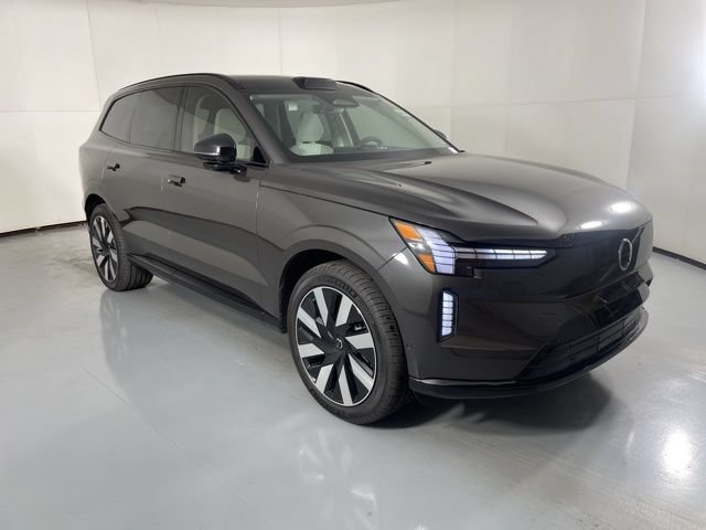 Used 2025 Volvo EX90 Ultra AWD/4WD image 2