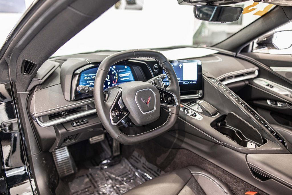 Used 2023 Chevrolet Corvette Stingray Preferred Cpe w/ 2LT image 19