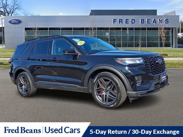 Used 2025 Ford Explorer ST AWD/4WD image 1