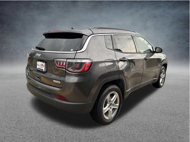 Used 2024 Jeep Compass Latitude AWD/4WD image 9