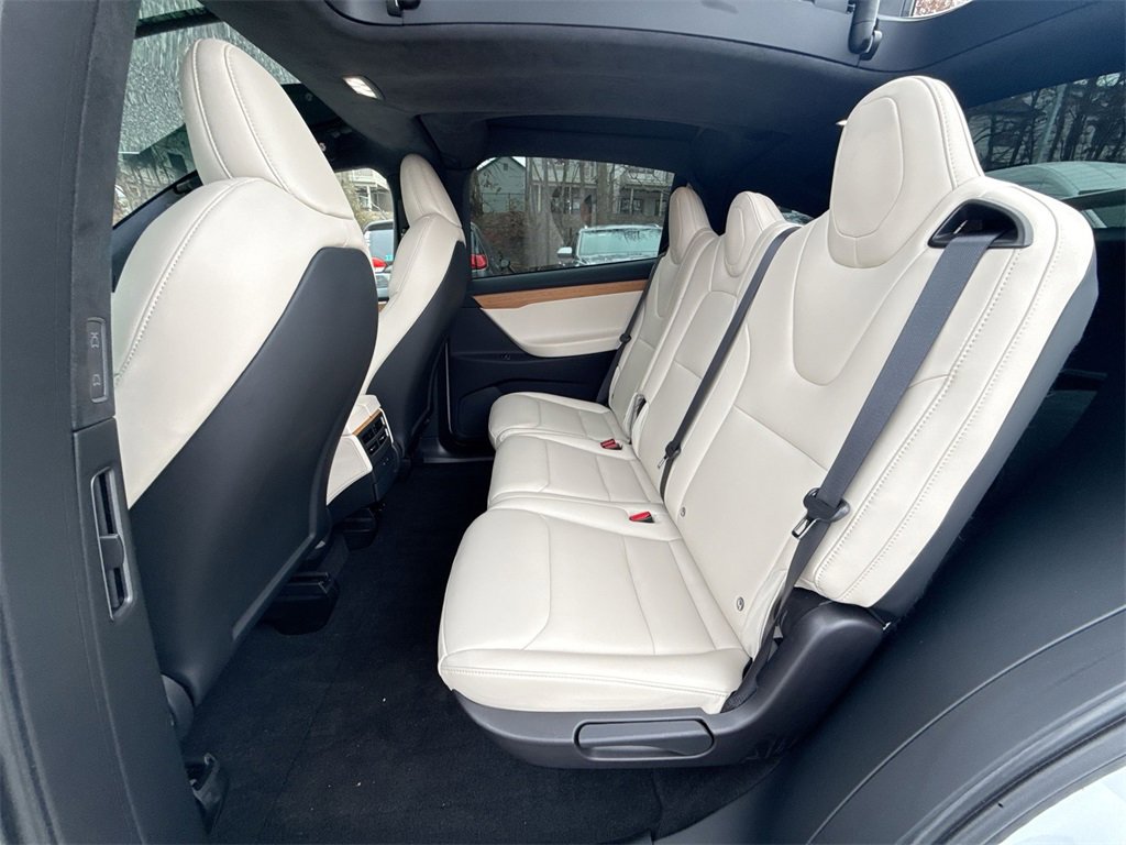 Used 2020 Tesla Model X Long Range image 25