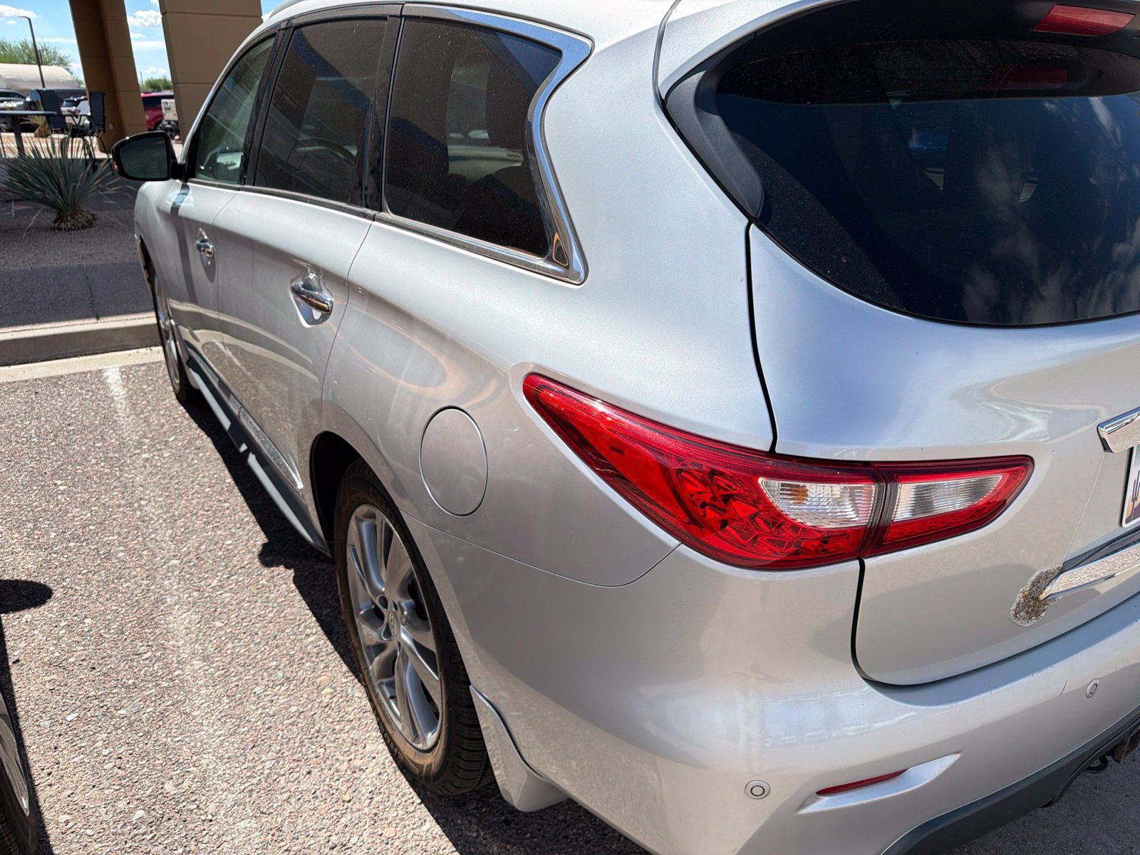 Used 2013 INFINITI JX35 AWD w/ Premium Pkg image 8