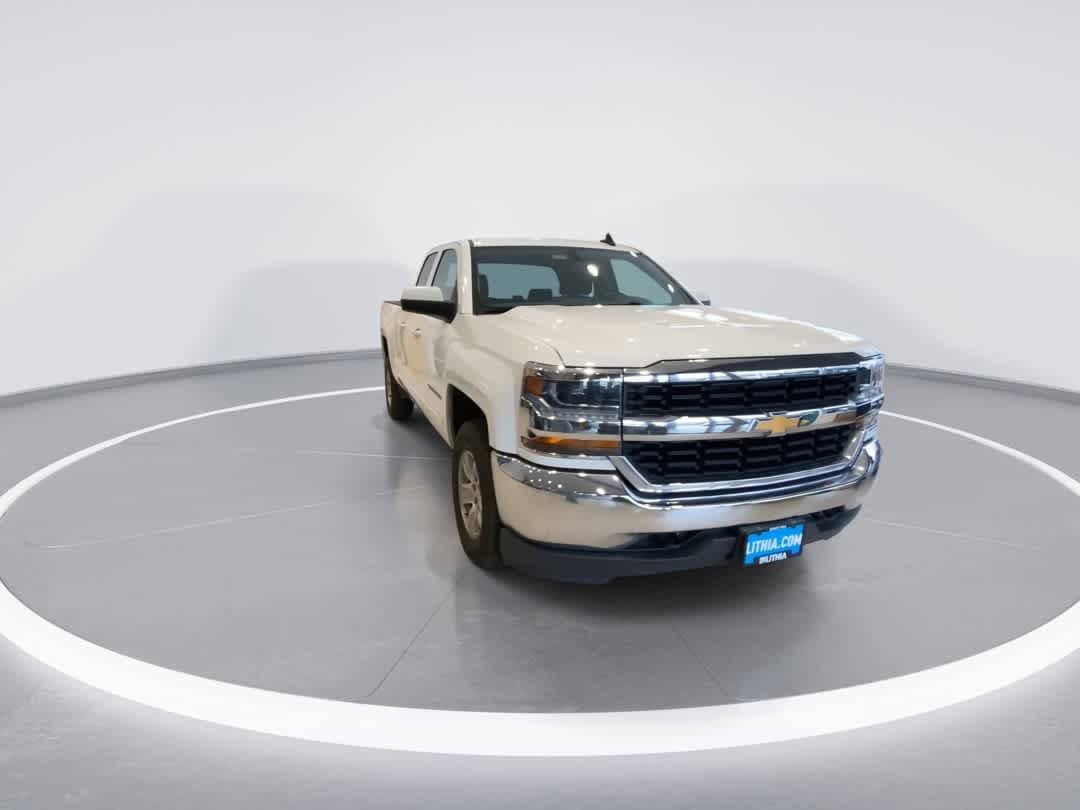 Used 2018 Chevrolet Silverado 1500 LT AWD/4WD image 2