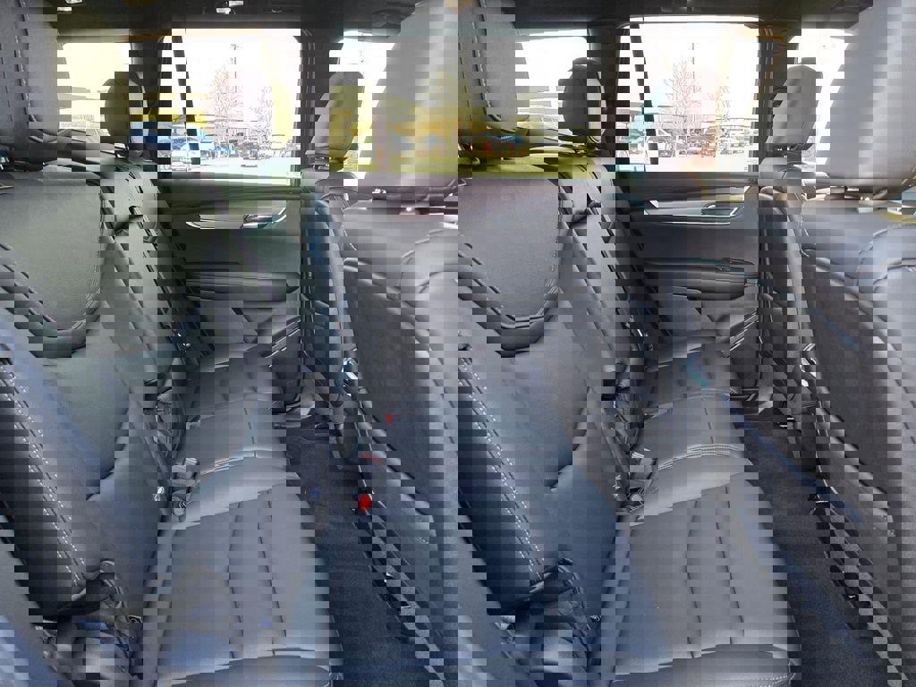 New 2025 Cadillac XT6 Luxury image 29