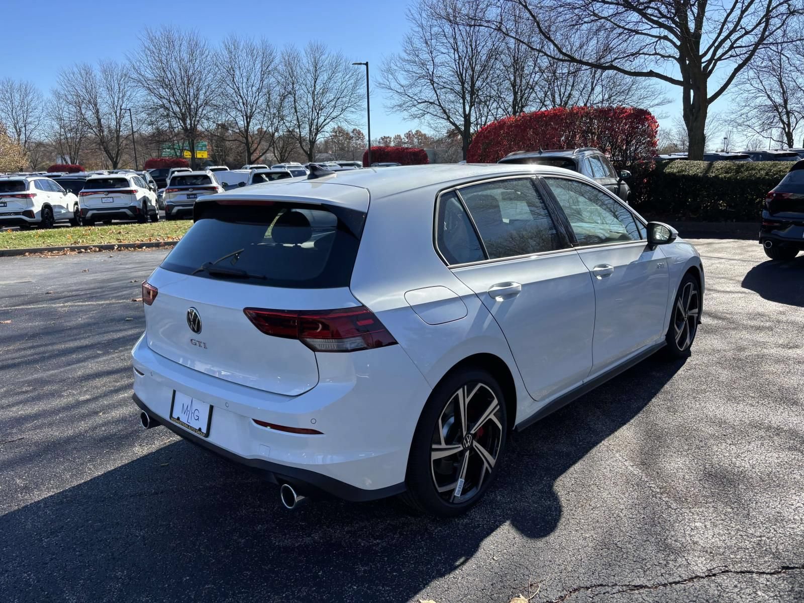 New 2026 Volkswagen GTI SE FWD image 7