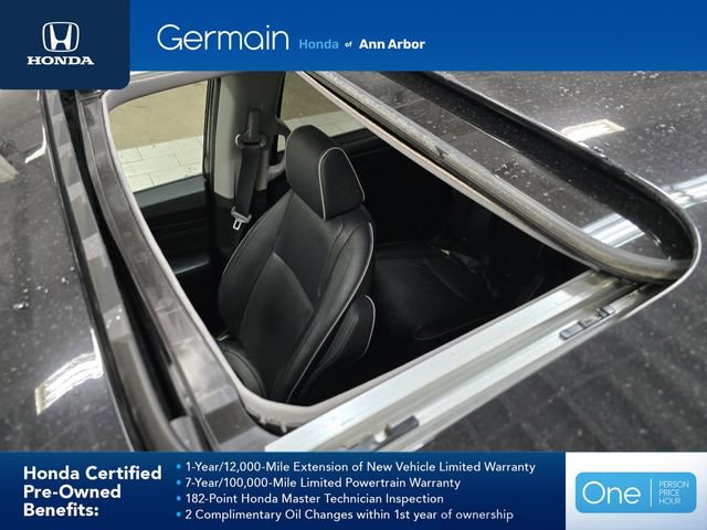 Used 2023 Honda Odyssey Elite image 3