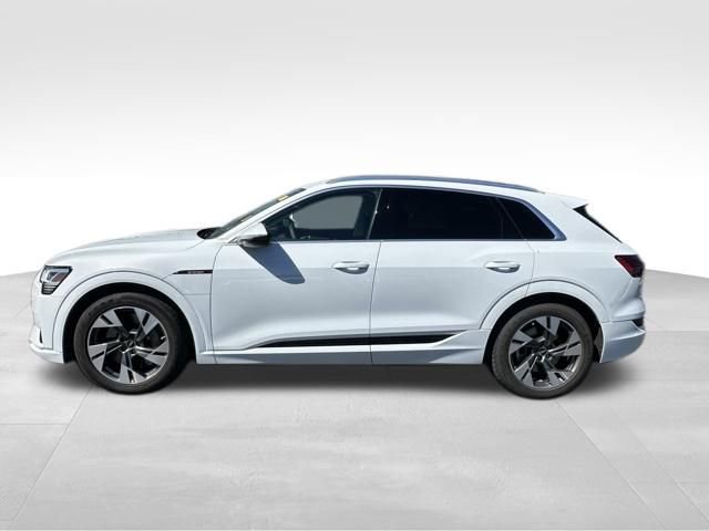 Used 2022 Audi e-tron Premium AWD/4WD image 3