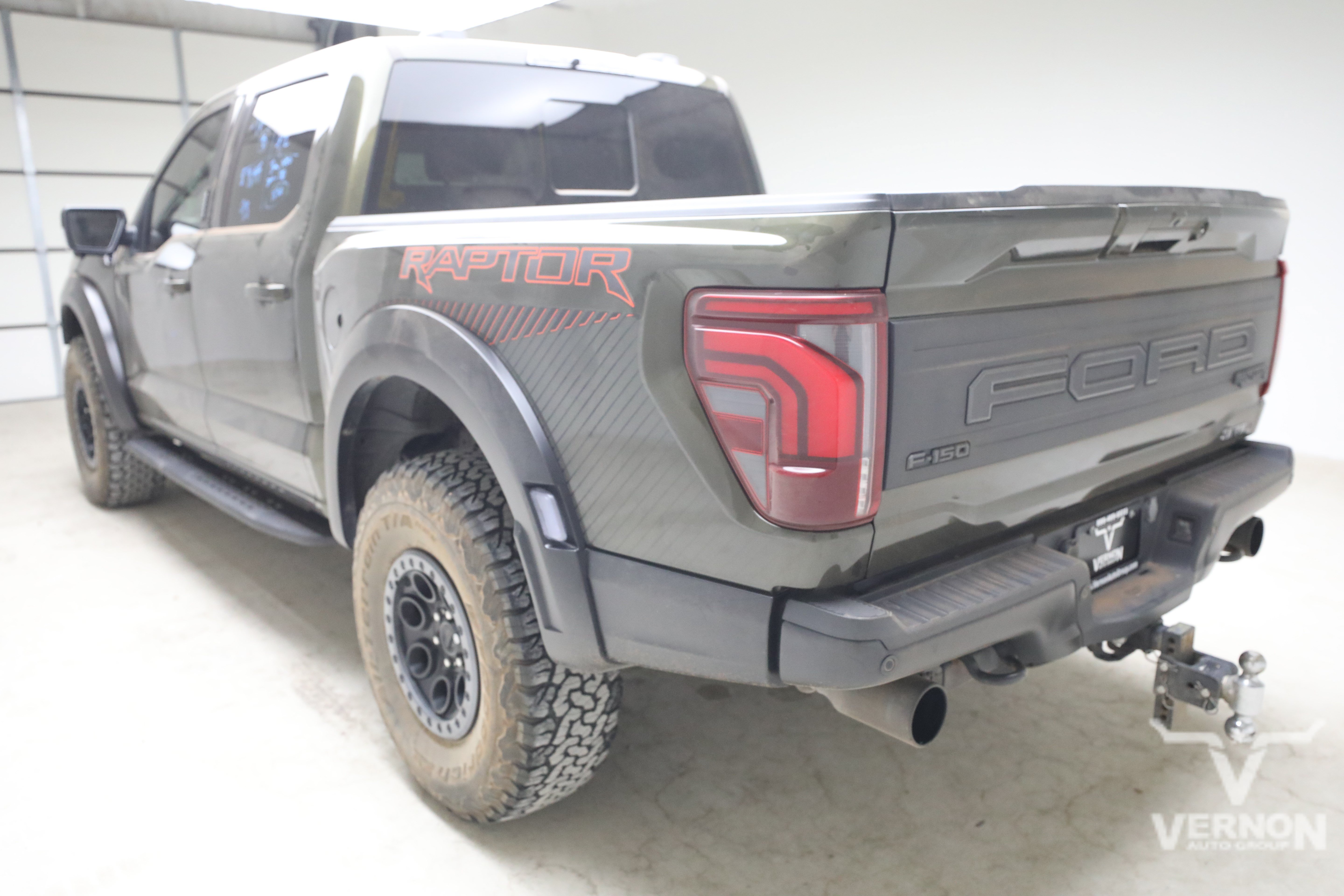 Used 2024 Ford F150 Raptor AWD/4WD image 2