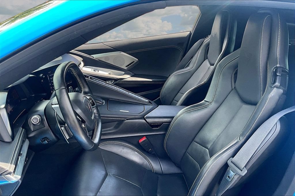 Used 2022 Chevrolet Corvette Stingray Preferred Cpe w/ Z51 Performance Package RWD image 21