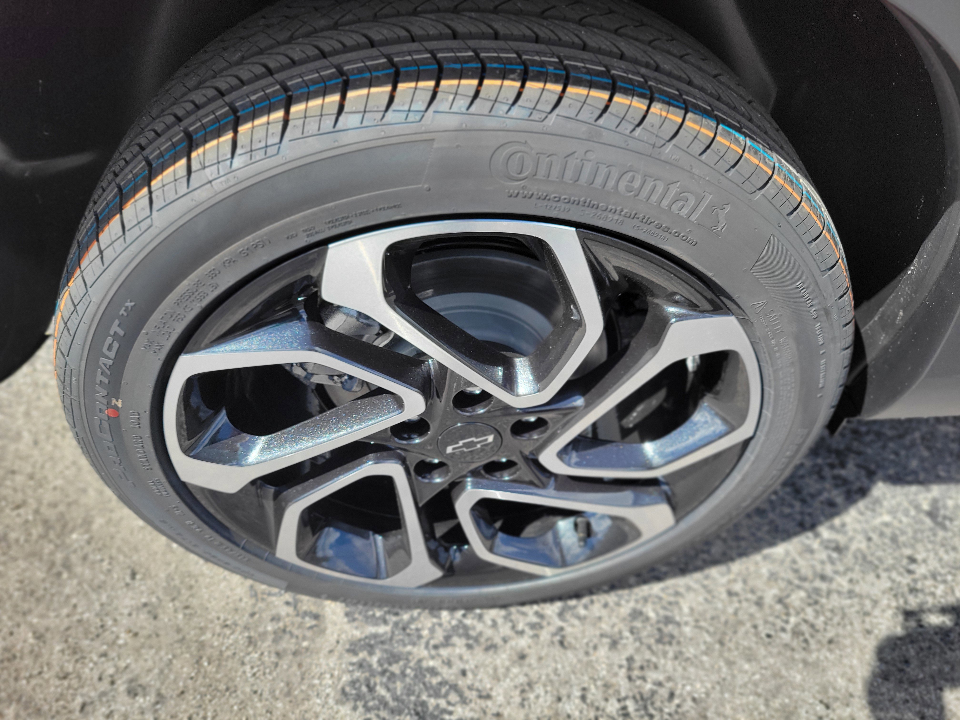 New 2026 Chevrolet Trax RS w/ Sunroof Package image 39