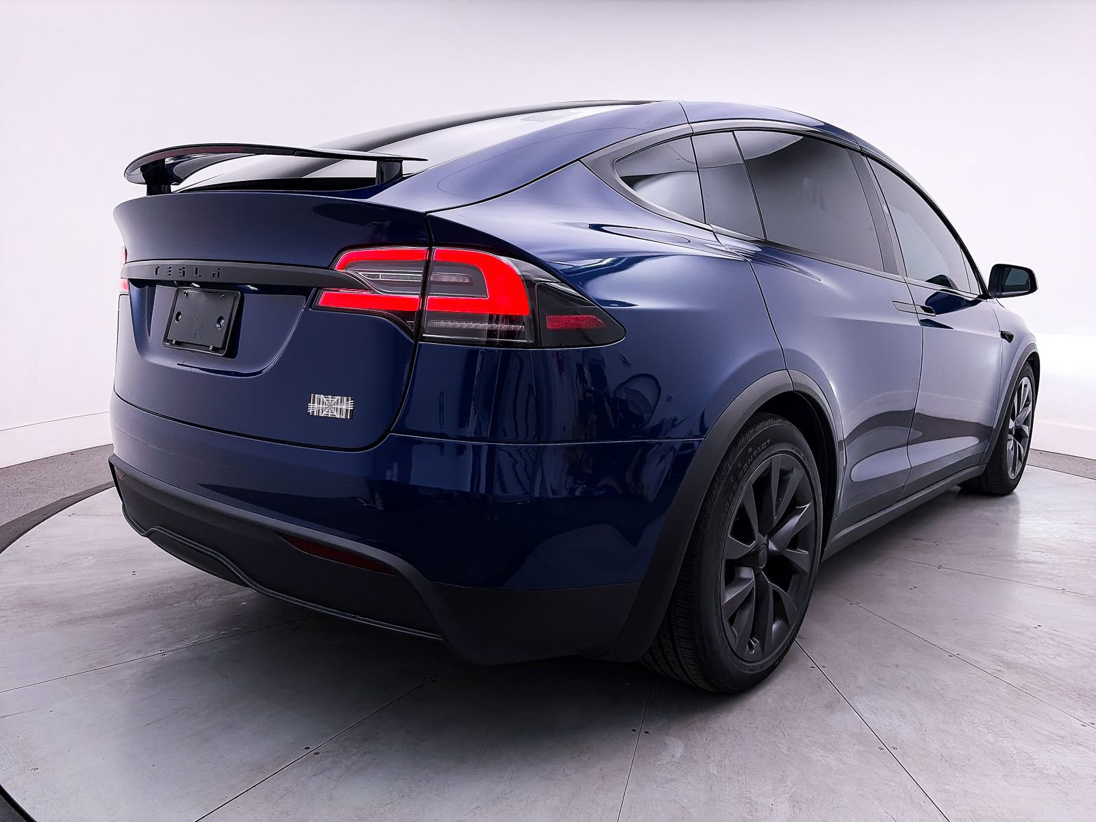 Used 2023 Tesla Model X Plaid image 14