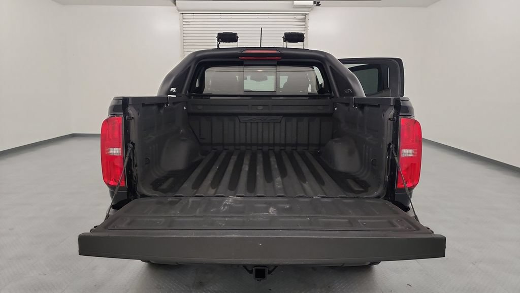 Used 2019 Chevrolet Colorado ZR2 w/ ZR2 Midnight Special Edition AWD/4WD image 19
