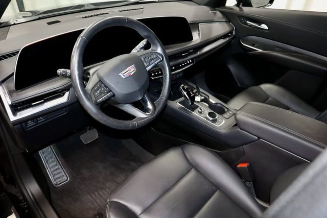 Used 2025 Cadillac XT4 Premium Luxury w/ Cold Weather Package image 25