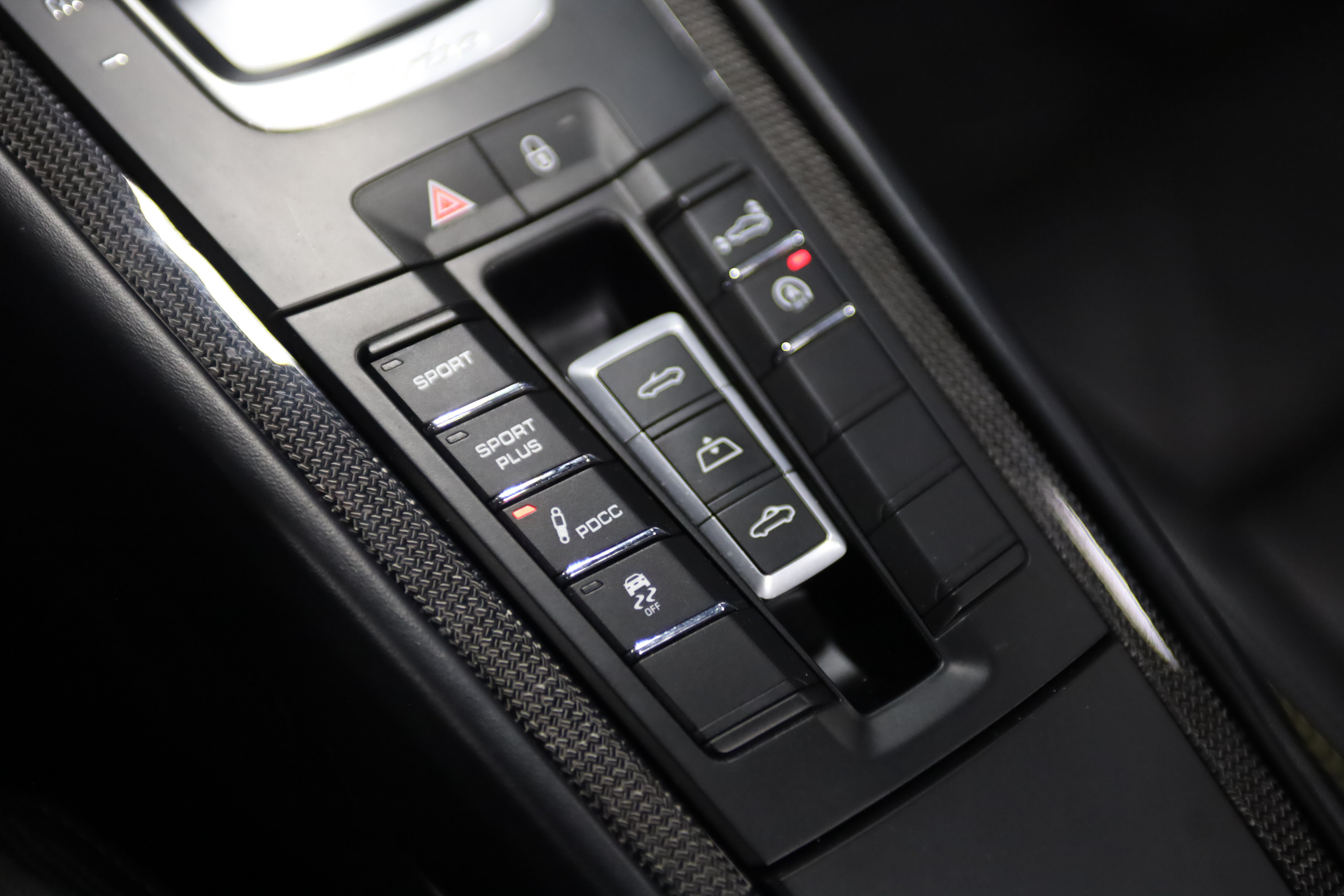 Used 2015 Porsche 911 Turbo S AWD/4WD image 37